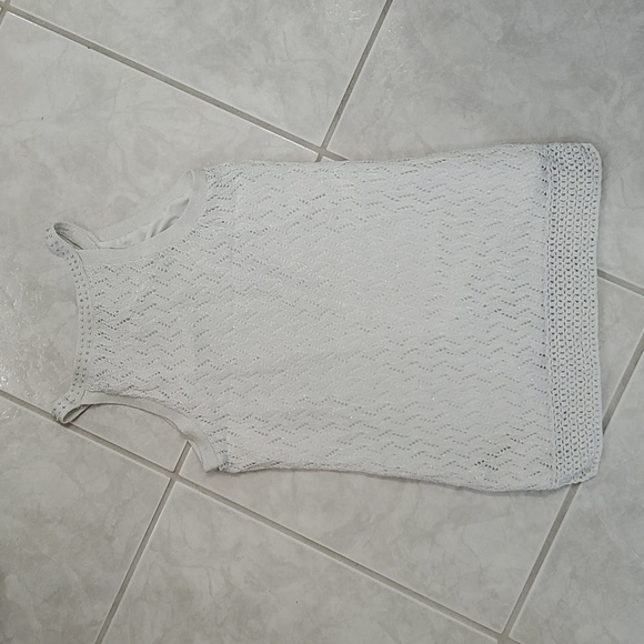 WHBM sleeveless sweater - Picture 5 of 6